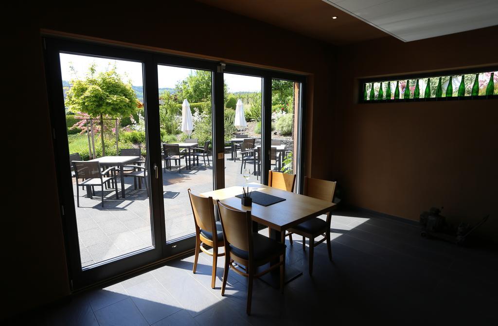 Ernst Cluesserath Weingut & Weinhotelchen Trittenheim Exterior foto